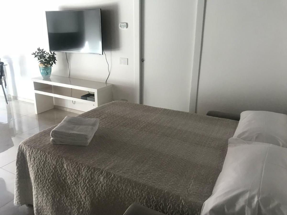 Moderno Affaccio Su Via Mazzini Apartment Ферара Екстериор снимка