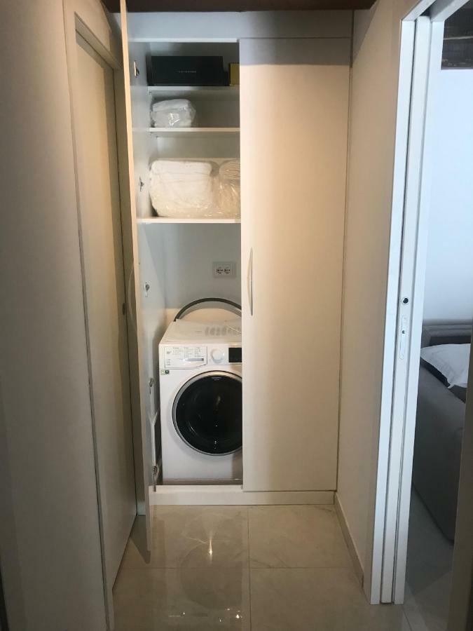 Moderno Affaccio Su Via Mazzini Apartment Ферара Екстериор снимка