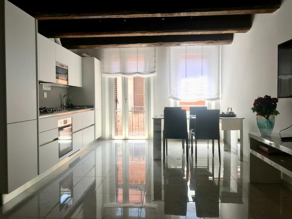 Moderno Affaccio Su Via Mazzini Apartment Ферара Екстериор снимка